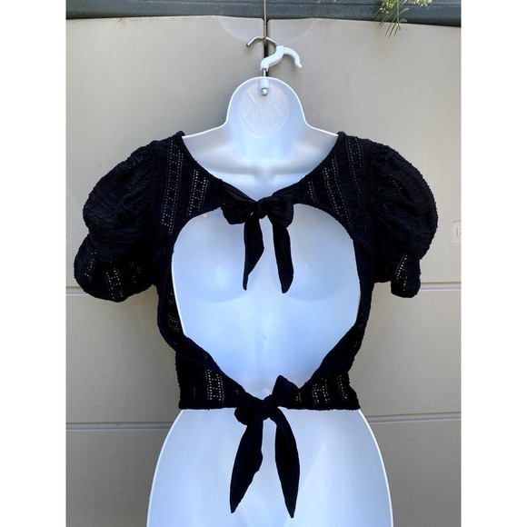 Free People Women’s Black Star Struck Tee Eyelet Open Back Crop Top Sz XS - Picture 7 of 11